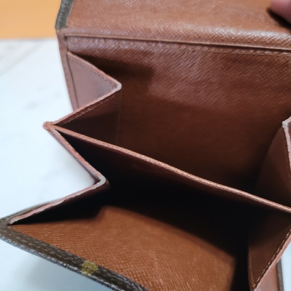 Louis Vuitton Small Bifold Wallet - Picture 7 of 10